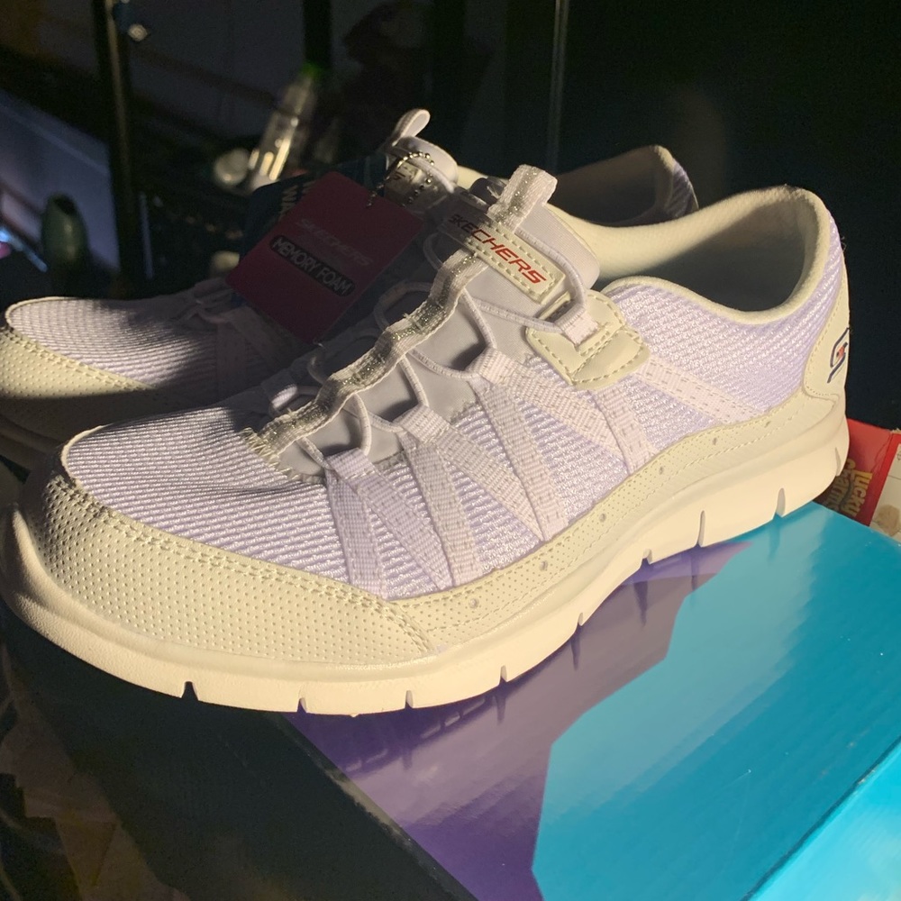 White Skechers memory foam NEW NEVER USED